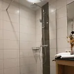 Cozy Near Area In Apartment