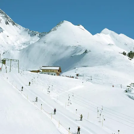 Apartman Cozy Near Area In