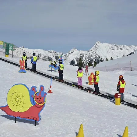 Cozy Near Area In Apartman